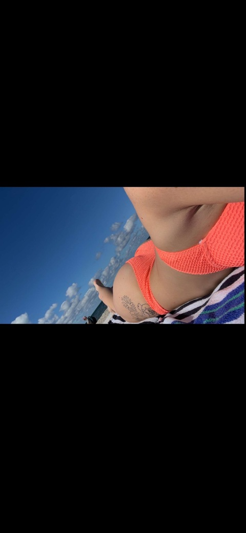 brunettebabe200 photo 1