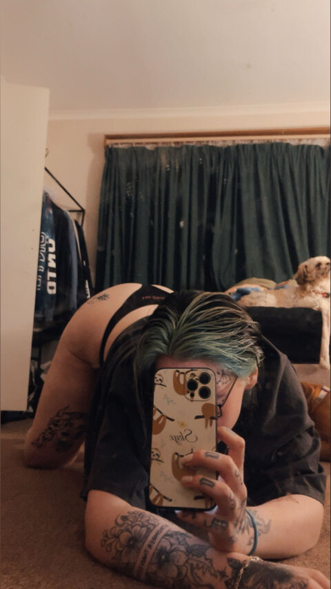 tattedblondie00 photo 1